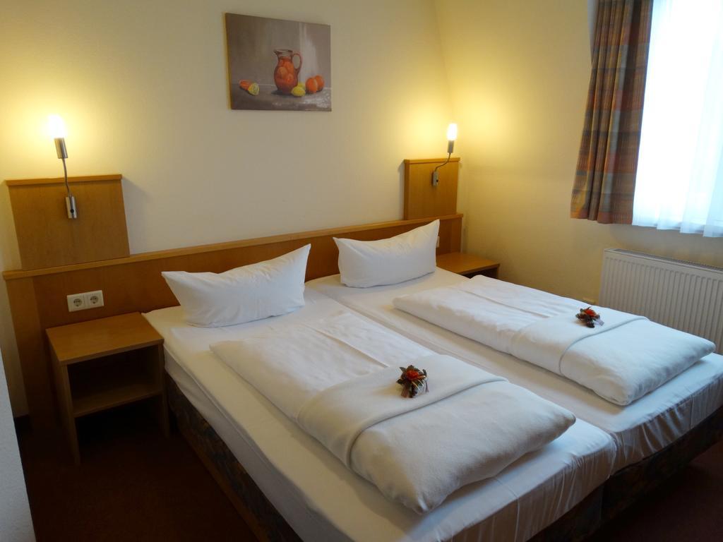 Hotel Sonne - Haus 2 Idstein Szoba fotó