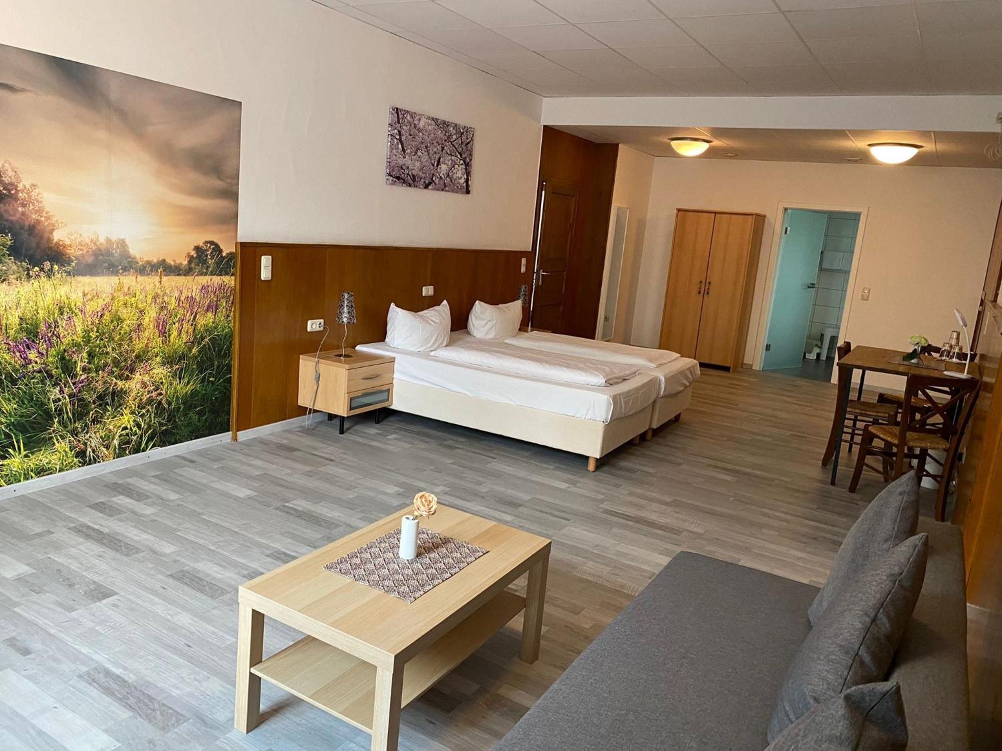 Hotel Sonne - Haus 2 Idstein Kültér fotó
